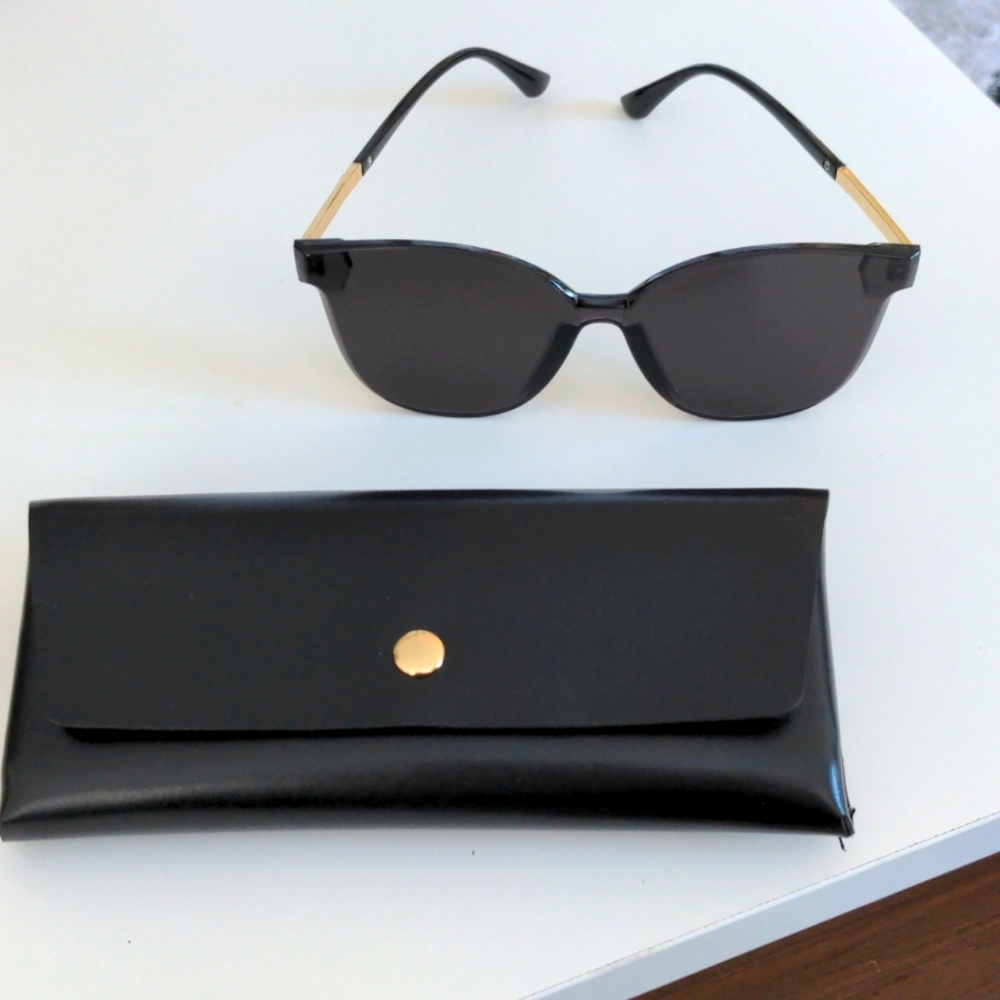 Women's sunglasses